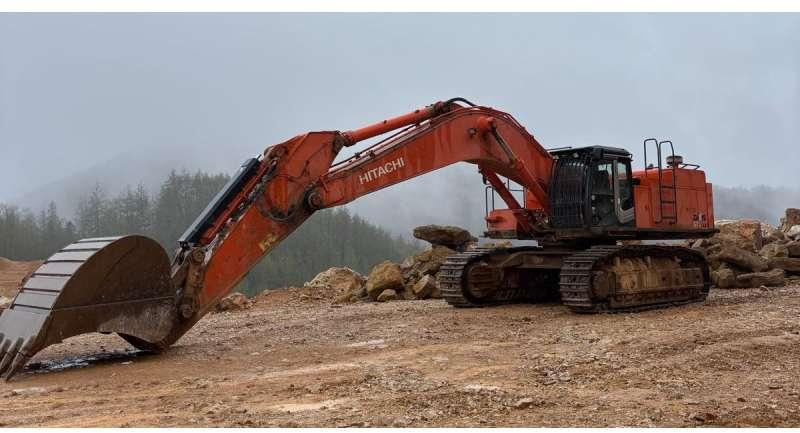 Hitachi ZX670LCH-3 - Escavadora de rastos: foto 1 Hitachi ZX670LCH-3 - Escavadora de rastos: foto 1
