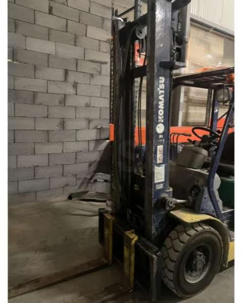 Komatsu FD25T-14 - Empilhador a diesel: foto 2 Komatsu FD25T-14 - Empilhador a diesel: foto 2