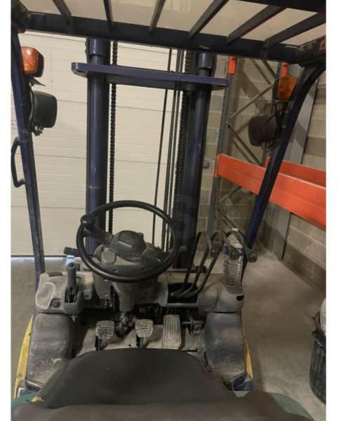 Komatsu FD25T-14 - Empilhador a diesel: foto 3 Komatsu FD25T-14 - Empilhador a diesel: foto 3