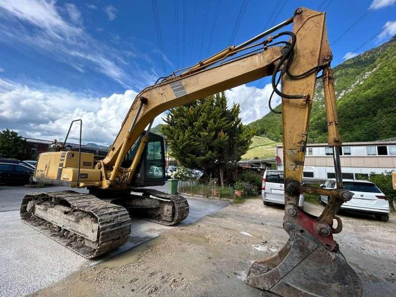 Komatsu PC180LC-6K MACHINE SUISSE - Escavadora de rastos: foto 4 Komatsu PC180LC-6K MACHINE SUISSE - Escavadora de rastos: foto 4