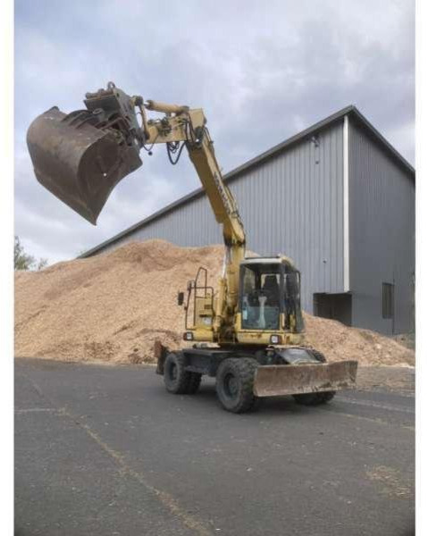 Komatsu PW160-7K - Escavadeira de rodas: foto 4 Komatsu PW160-7K - Escavadeira de rodas: foto 4