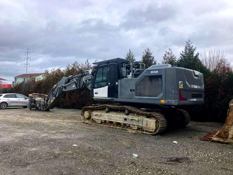 Liebherr R938 LC - Escavadora de rastos: foto 1 Liebherr R938 LC - Escavadora de rastos: foto 1