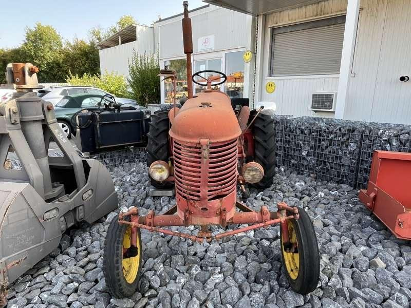 MASSEY-HARRIS PONY 812 - Trator: foto 4 MASSEY-HARRIS PONY 812 - Trator: foto 4