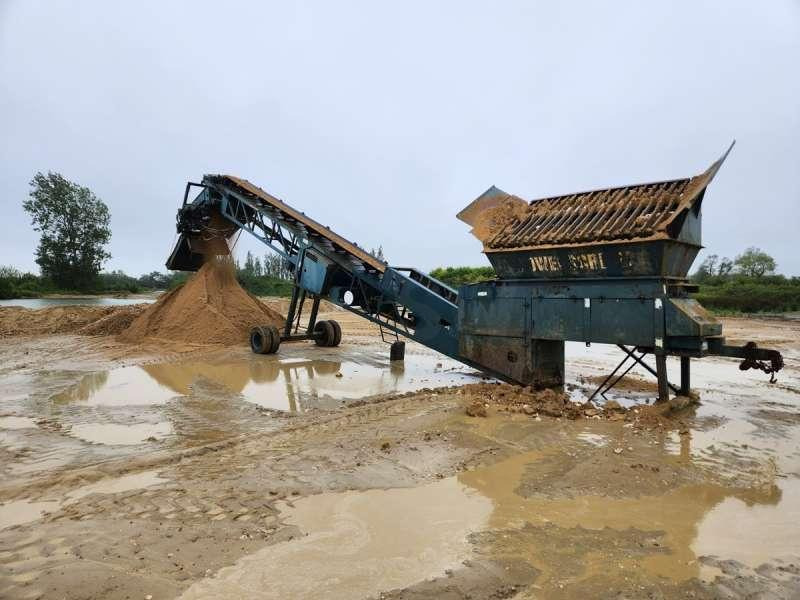 Powerscreen MOBILE MKII MK2 - Peneira vibratória: foto 1 Powerscreen MOBILE MKII MK2 - Peneira vibratória: foto 1