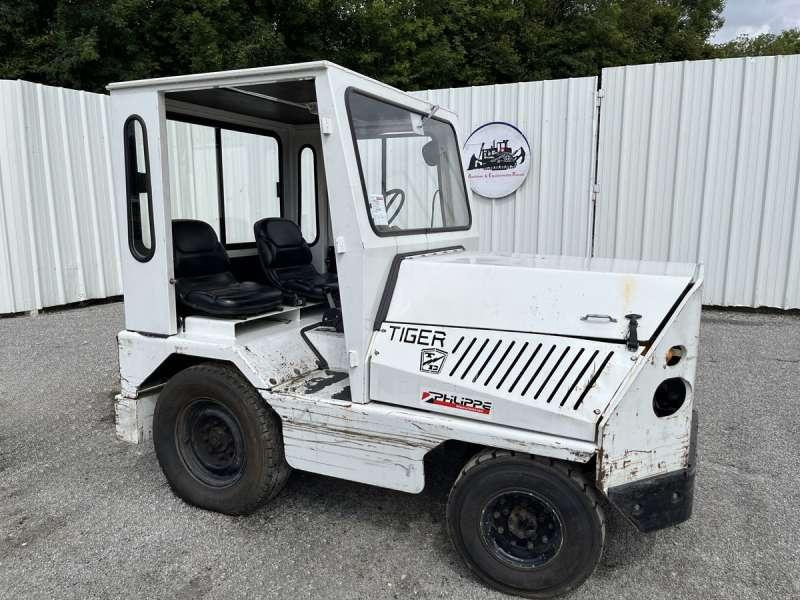 Trator TAYLOR-DUNN TC-40: foto 49