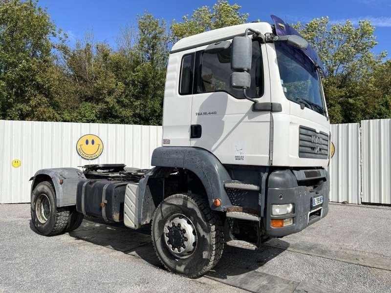 MAN TGA 18.440 4X4 - Tractor: foto 1 MAN TGA 18.440 4X4 - Tractor: foto 1