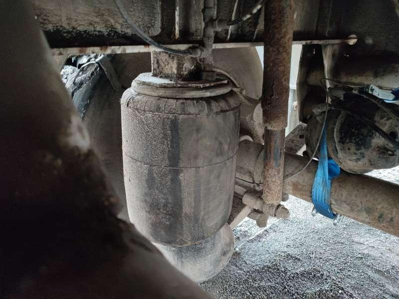 Semi-reboque de lona Trailor TAUTLINER 3 ESSIEUX: foto 36 Semi-reboque de lona Trailor TAUTLINER 3 ESSIEUX: foto 36