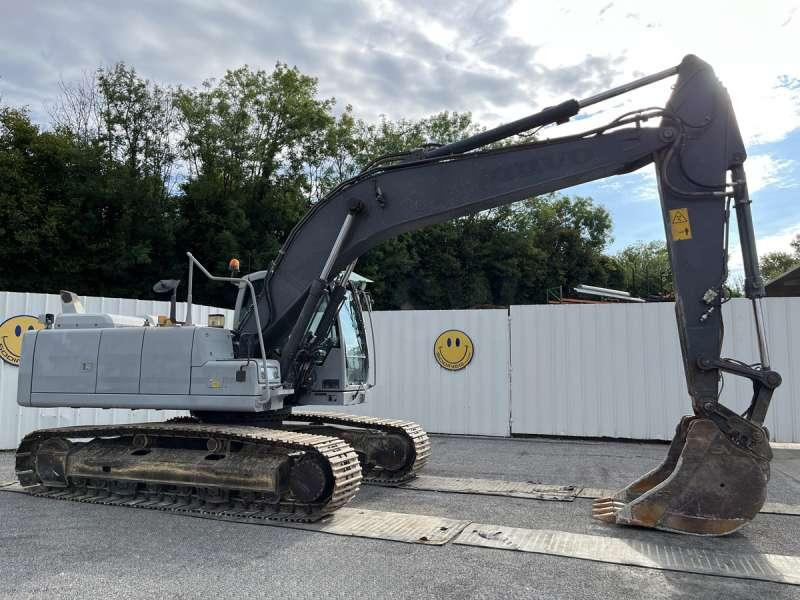 Volvo EC220DL - Escavadora de rastos: foto 1 Volvo EC220DL - Escavadora de rastos: foto 1