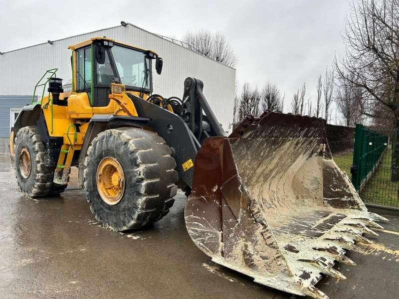 Volvo L220H - Pá carregadora de rodas: foto 1 Volvo L220H - Pá carregadora de rodas: foto 1
