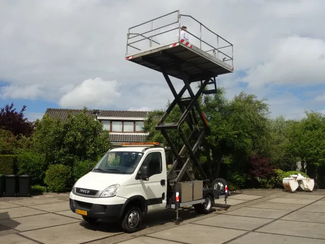 Iveco Daily 50C14 SKY WORKER PLATO - Camião: foto 1 Iveco Daily 50C14 SKY WORKER PLATO - Camião: foto 1