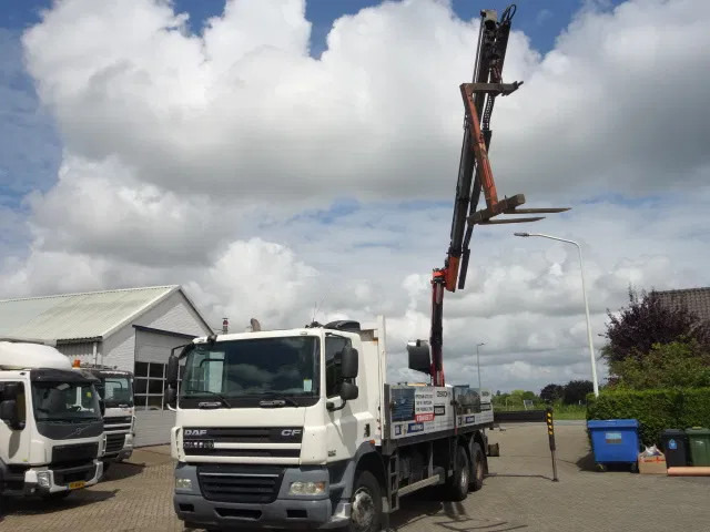 DAF CF 360 6X4 MANUAL GEAR STEELSPRINGS 18,5 TON PALFINKER - Camião de caixa aberta/ Plataforma, Camião grua: foto 3 DAF CF 360 6X4 MANUAL GEAR STEELSPRINGS 18,5 TON PALFINKER - Camião de caixa aberta/ Plataforma, Camião grua: foto 3