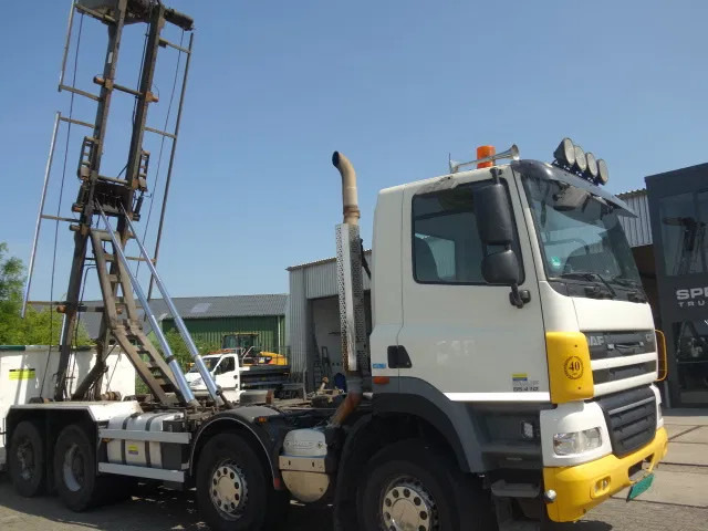 DAF CF 410 8X4 NCH CONTAINER SYSTEEM 32 TON 90 graden silo containers - Camião com sistema de cabo: foto 2 DAF CF 410 8X4 NCH CONTAINER SYSTEEM 32 TON 90 graden silo containers - Camião com sistema de cabo: foto 2