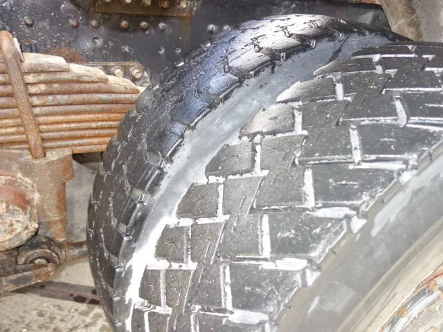 MAN 35-364 8X4 - Camião polibenne: foto 5 MAN 35-364 8X4 - Camião polibenne: foto 5