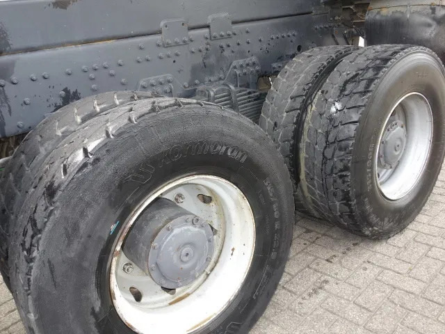 MAN 35-403 meiller kipper 8x6 - Camião basculante: foto 4 MAN 35-403 meiller kipper 8x6 - Camião basculante: foto 4