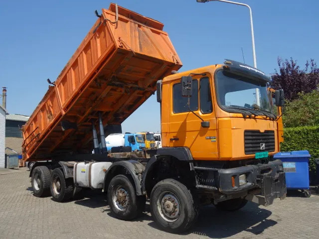 MAN 35-464 8x8 meiller kipper manual diesel pomp - Camião basculante: foto 2 MAN 35-464 8x8 meiller kipper manual diesel pomp - Camião basculante: foto 2