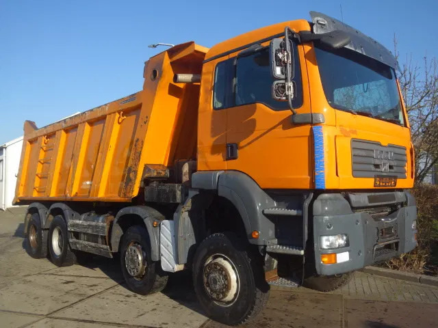 MAN TGA 41.440 8X6 MEILLER 22 CUB MANUAL GEARBOX - Camião basculante: foto 1 MAN TGA 41.440 8X6 MEILLER 22 CUB MANUAL GEARBOX - Camião basculante: foto 1