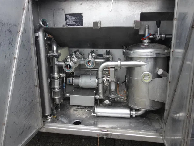 Renault Premium 370 16000liter steanless steeltank - Camião cisterna: foto 3 Renault Premium 370 16000liter steanless steeltank - Camião cisterna: foto 3