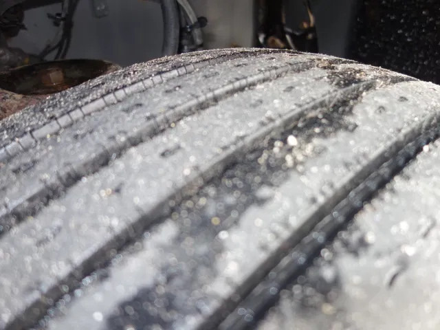 Volvo FM 12 18500liter tank,AIRCO,MANUAL GEARBOX - Camião cisterna: foto 2 Volvo FM 12 18500liter tank,AIRCO,MANUAL GEARBOX - Camião cisterna: foto 2