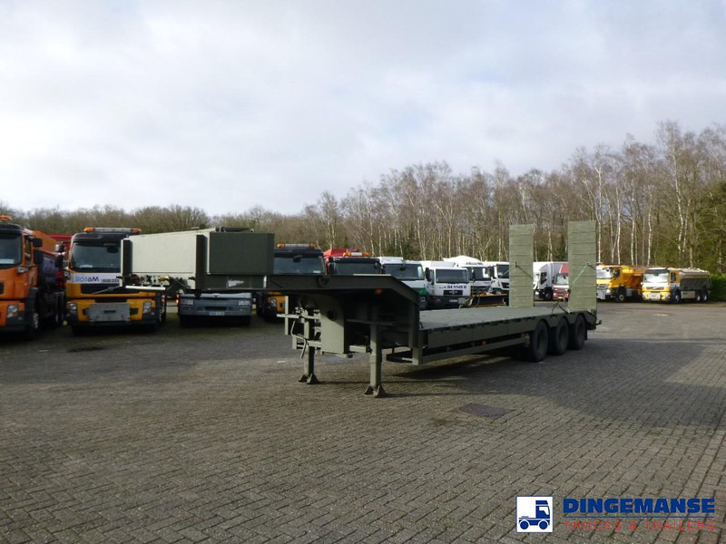 Broshuis 3-axle semi-lowbed trailer E-2130 / 73 t + ramps - Semi-reboque baixa: foto 1 Broshuis 3-axle semi-lowbed trailer E-2130 / 73 t + ramps - Semi-reboque baixa: foto 1