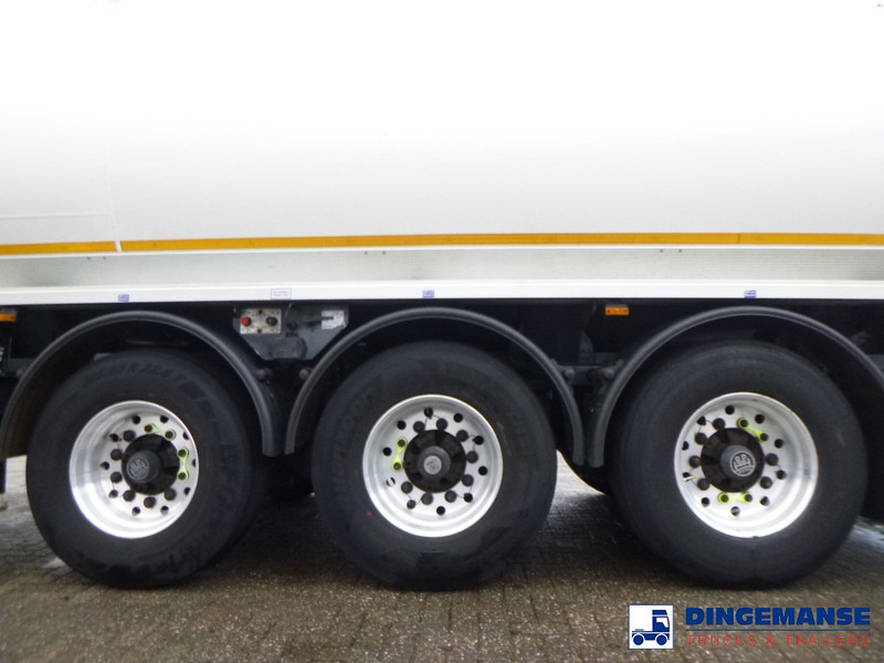 COBO Fuel tank alu 44.7 m3 / 6 comp - Semi-reboque cisterna: foto 5 COBO Fuel tank alu 44.7 m3 / 6 comp - Semi-reboque cisterna: foto 5