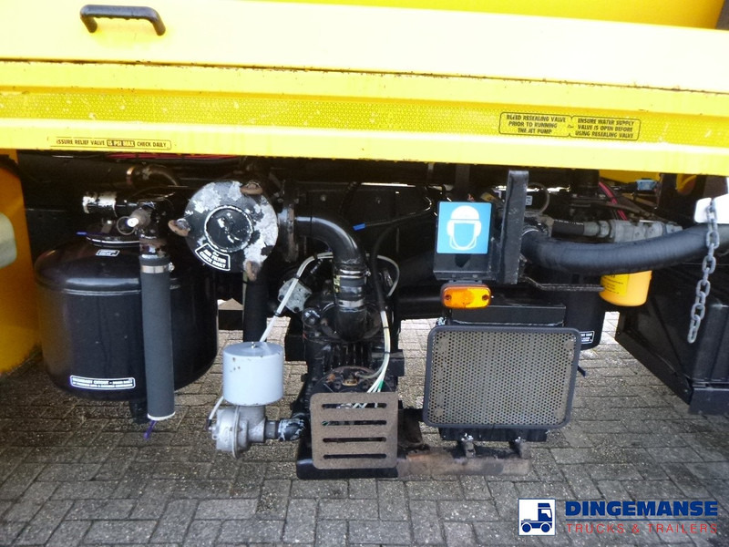 Caminhão limpa fossa DAF LF 55.220 4X2 RHD Whale vacuum tank 8.1 m3: foto 12