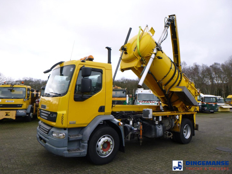 DAF LF 55.220 4X2 Whale vacuum tank 8.1 m3 - Caminhão limpa fossa: foto 1 DAF LF 55.220 4X2 Whale vacuum tank 8.1 m3 - Caminhão limpa fossa: foto 1