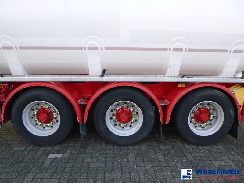 Feldbinder Jet fuel tank 40 m3 / 1 comp + pump - Reboque cisterna: foto 5 Feldbinder Jet fuel tank 40 m3 / 1 comp + pump - Reboque cisterna: foto 5