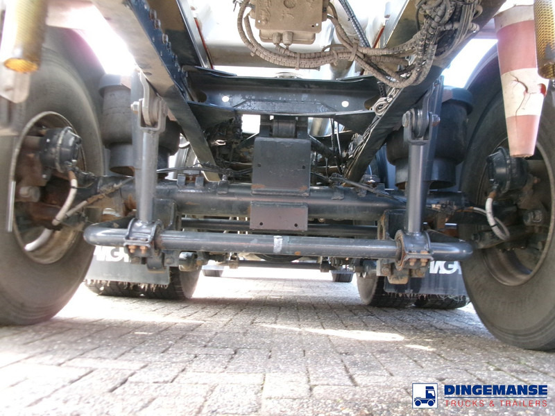 Iveco AD260S31Y 6X2 fuel tank 19 m3 / 5 comp / ADR 02-07-2024 - Camião cisterna: foto 5 Iveco AD260S31Y 6X2 fuel tank 19 m3 / 5 comp / ADR 02-07-2024 - Camião cisterna: foto 5