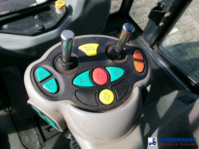 Varredora urbana Johnston C202 compact street sweeper: foto 10 Varredora urbana Johnston C202 compact street sweeper: foto 10