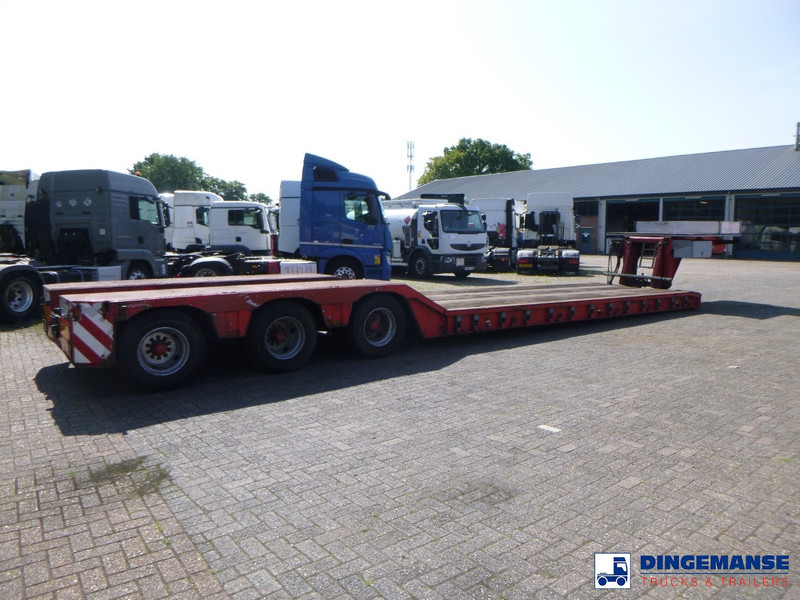 KING 3-axle lowbed trailer 70t - Semi-reboque baixa: foto 4 KING 3-axle lowbed trailer 70t - Semi-reboque baixa: foto 4