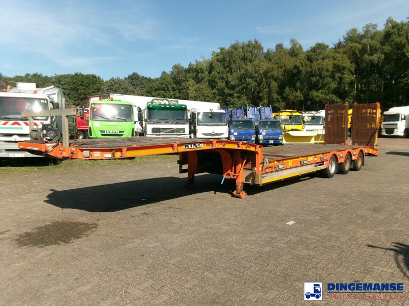 KING 3-axle semi-lowbed trailer 44T + ramps - Semi-reboque baixa: foto 1 KING 3-axle semi-lowbed trailer 44T + ramps - Semi-reboque baixa: foto 1