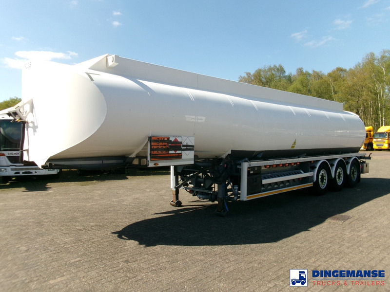 Lakeland Fuel tank alu 42.8 m3 / 6 comp + pump - Semi-reboque cisterna: foto 1 Lakeland Fuel tank alu 42.8 m3 / 6 comp + pump - Semi-reboque cisterna: foto 1