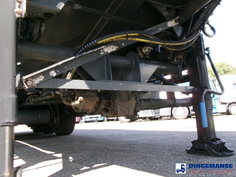 Semi-reboque cisterna Lakeland Fuel tank alu 42.8 m3 / 6 comp + pump: foto 10 Semi-reboque cisterna Lakeland Fuel tank alu 42.8 m3 / 6 comp + pump: foto 10