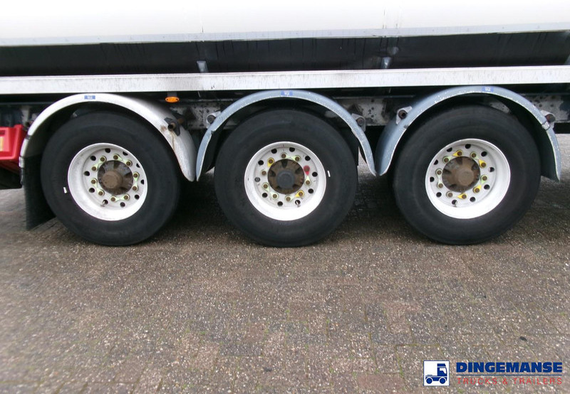 Lakeland Fuel tank alu 42.8 m3 / 6 comp + pump - Semi-reboque cisterna: foto 5 Lakeland Fuel tank alu 42.8 m3 / 6 comp + pump - Semi-reboque cisterna: foto 5