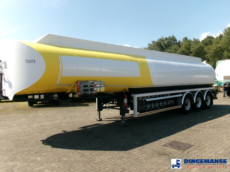 Lakeland Fuel tank alu 43 m3 / 6 comp - Semi-reboque cisterna: foto 1 Lakeland Fuel tank alu 43 m3 / 6 comp - Semi-reboque cisterna: foto 1
