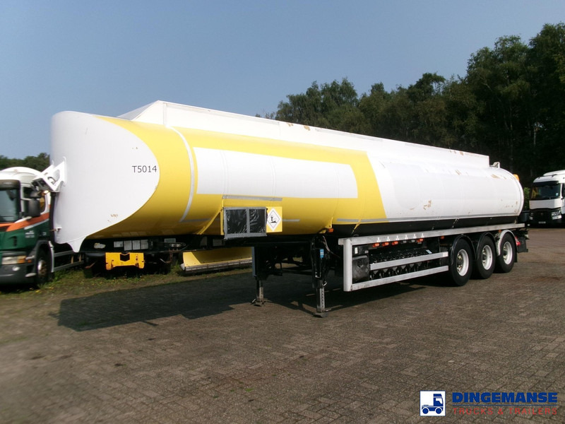Lakeland Fuel tank alu 43 m3 / 6 comp - Semi-reboque cisterna: foto 1 Lakeland Fuel tank alu 43 m3 / 6 comp - Semi-reboque cisterna: foto 1