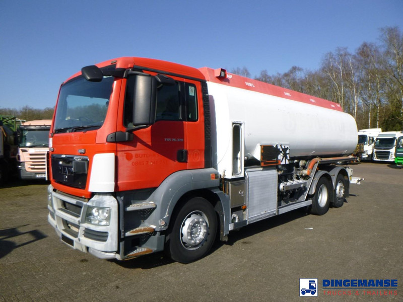 MAN TGS 26.320 6X2 RHD fuel tank 20 m3 / 4 comp - Camião cisterna: foto 1 MAN TGS 26.320 6X2 RHD fuel tank 20 m3 / 4 comp - Camião cisterna: foto 1