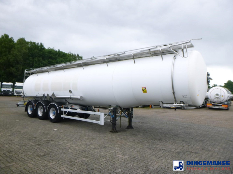 Magyar Chemical tank inox 34 m3 / 1 comp - Reboque cisterna: foto 2 Magyar Chemical tank inox 34 m3 / 1 comp - Reboque cisterna: foto 2