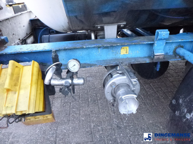 Magyar Chemical tank inox L4BH 32.9 m3 / 1 comp - Semi-reboque cisterna: foto 5 Magyar Chemical tank inox L4BH 32.9 m3 / 1 comp - Semi-reboque cisterna: foto 5