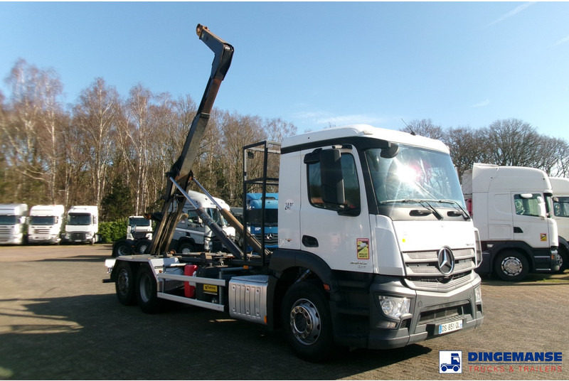 Mercedes-Benz Antos 2543 6x2 Euro 6 Marrel container hook 18t - Camião polibenne: foto 2 Mercedes-Benz Antos 2543 6x2 Euro 6 Marrel container hook 18t - Camião polibenne: foto 2