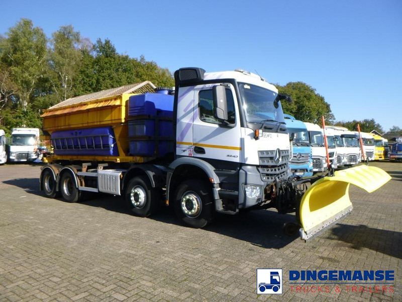 Mercedes-Benz Arocs 3240 8x4 RHD Schmidt snow plough / gritter - Veículo limpa-neves: foto 2 Mercedes-Benz Arocs 3240 8x4 RHD Schmidt snow plough / gritter - Veículo limpa-neves: foto 2
