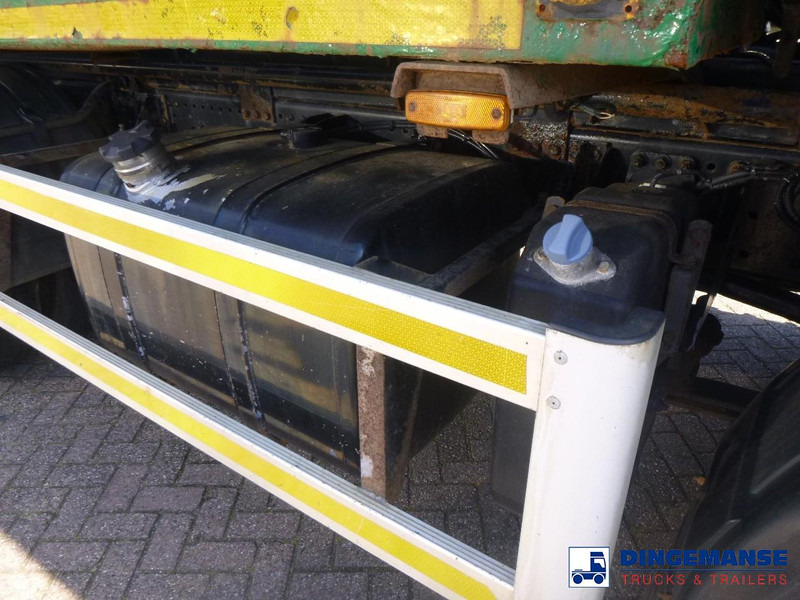 Caminhão limpa fossa Mercedes-Benz Axor 3236 8x4 RHD vacuum tank: foto 19 Caminhão limpa fossa Mercedes-Benz Axor 3236 8x4 RHD vacuum tank: foto 19