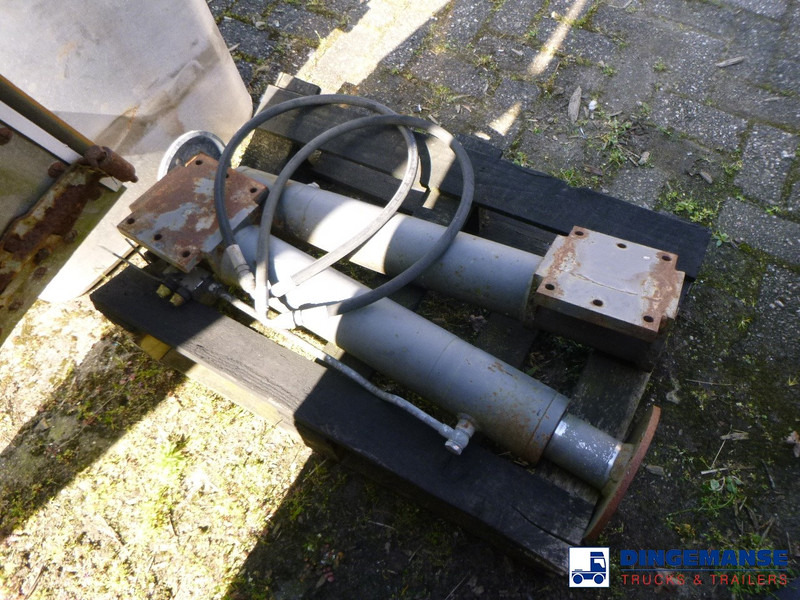 Onbekend 2 Support legs for loading crane - Cilindro hidráulico: foto 2 Onbekend 2 Support legs for loading crane - Cilindro hidráulico: foto 2