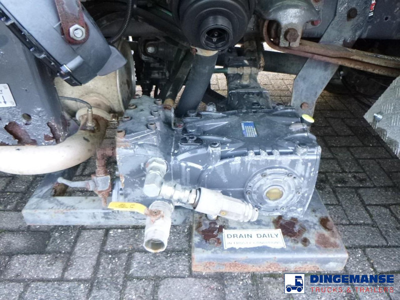 Caminhão limpa fossa Renault Midlum 180.14 dxi 4x2 RHD Euro 5 vacuum tank 6.1 m3: foto 10 Caminhão limpa fossa Renault Midlum 180.14 dxi 4x2 RHD Euro 5 vacuum tank 6.1 m3: foto 10