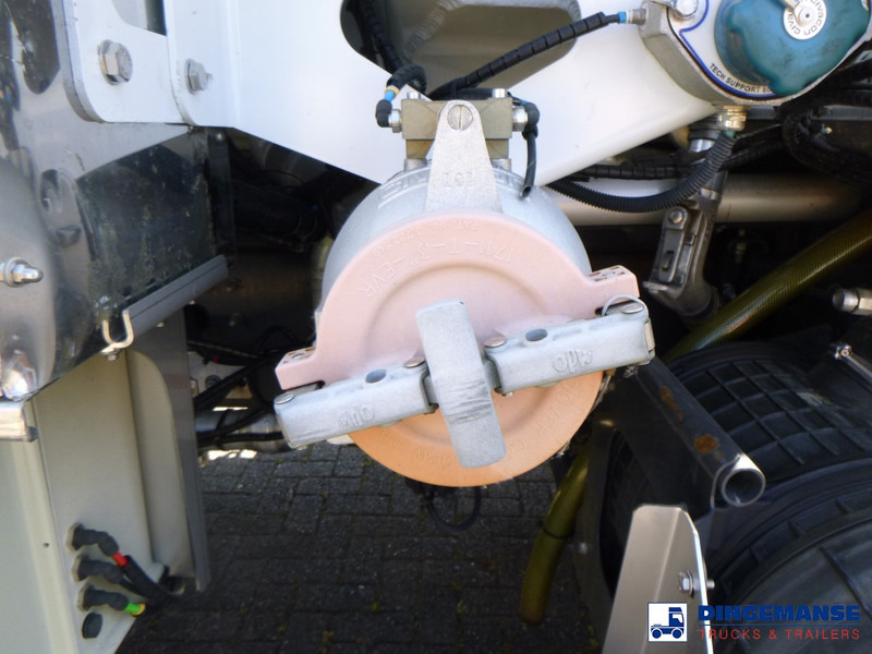 Camião cisterna Renault Premium 270 dxi 4x2 fuel tank 13.7 m3 / 4 comp: foto 12