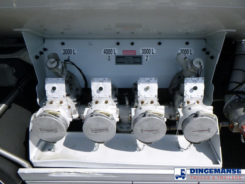 Renault Premium 280 dxi 4x2 fuel tank 13.6 m3 / 4 comp - Camião cisterna: foto 5 Renault Premium 280 dxi 4x2 fuel tank 13.6 m3 / 4 comp - Camião cisterna: foto 5