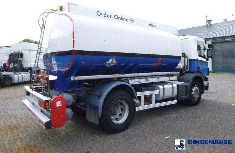 Scania P 230 DB 4x2 RHD fuel tank 12.4 m3 / 4 comp - Camião cisterna: foto 4 Scania P 230 DB 4x2 RHD fuel tank 12.4 m3 / 4 comp - Camião cisterna: foto 4
