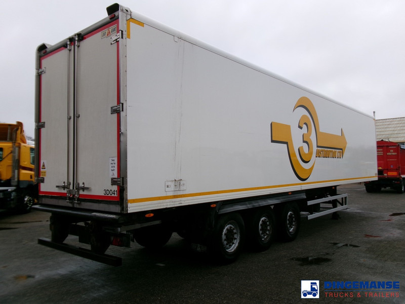 Gray Adams Frigo trailer + Carrier Vector 1850 MT - Tractor: foto 4 Gray Adams Frigo trailer + Carrier Vector 1850 MT - Tractor: foto 4