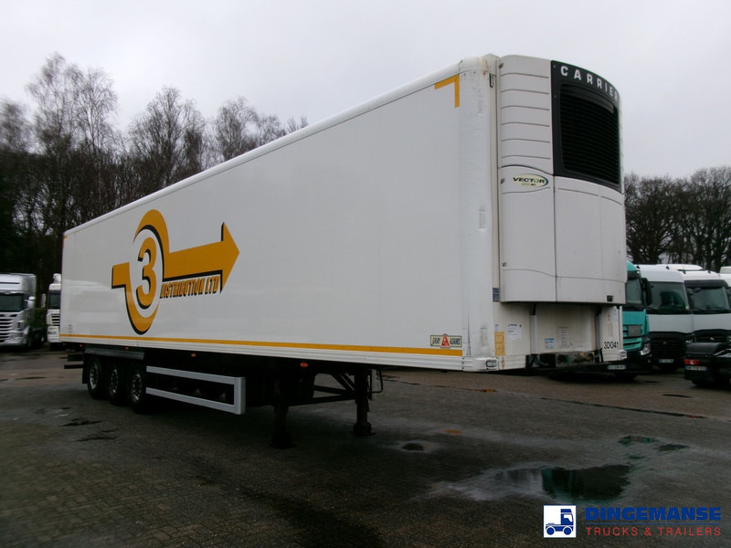 Gray Adams Frigo trailer + Carrier Vector 1850 MT - Tractor: foto 2 Gray Adams Frigo trailer + Carrier Vector 1850 MT - Tractor: foto 2