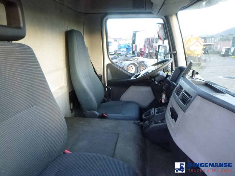 Camião cisterna Volvo FL 260 4x2 gas tank 13.9 m3: foto 19